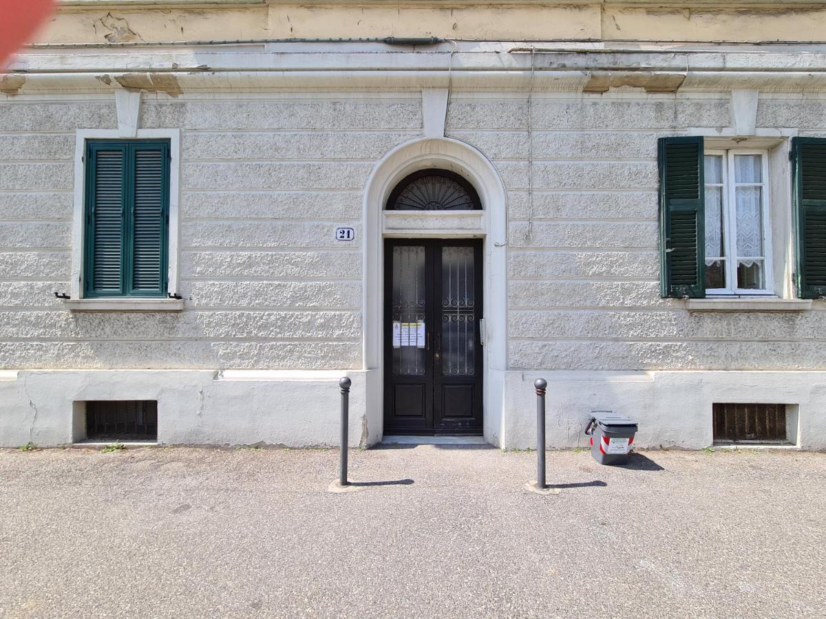Appartement Le Case Di Italo - Viale Ippolito Nievo 21 à Livourne Extérieur photo